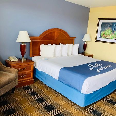 Days Inn By Wyndham Trumann Ar Exterior photo